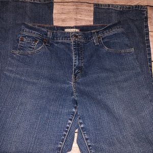 Womens Levi's 550 relaxed boot cut
